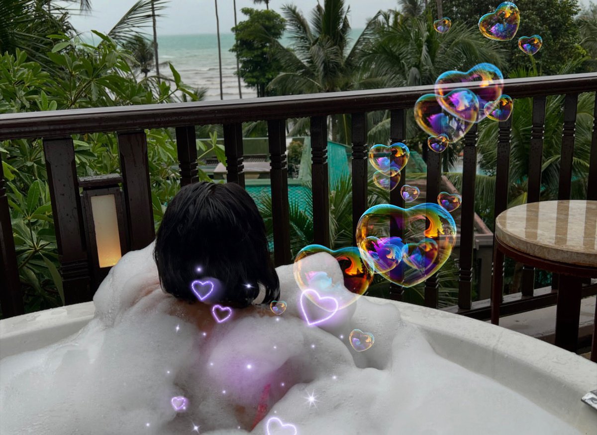 BKKNewbieCouple tweet media