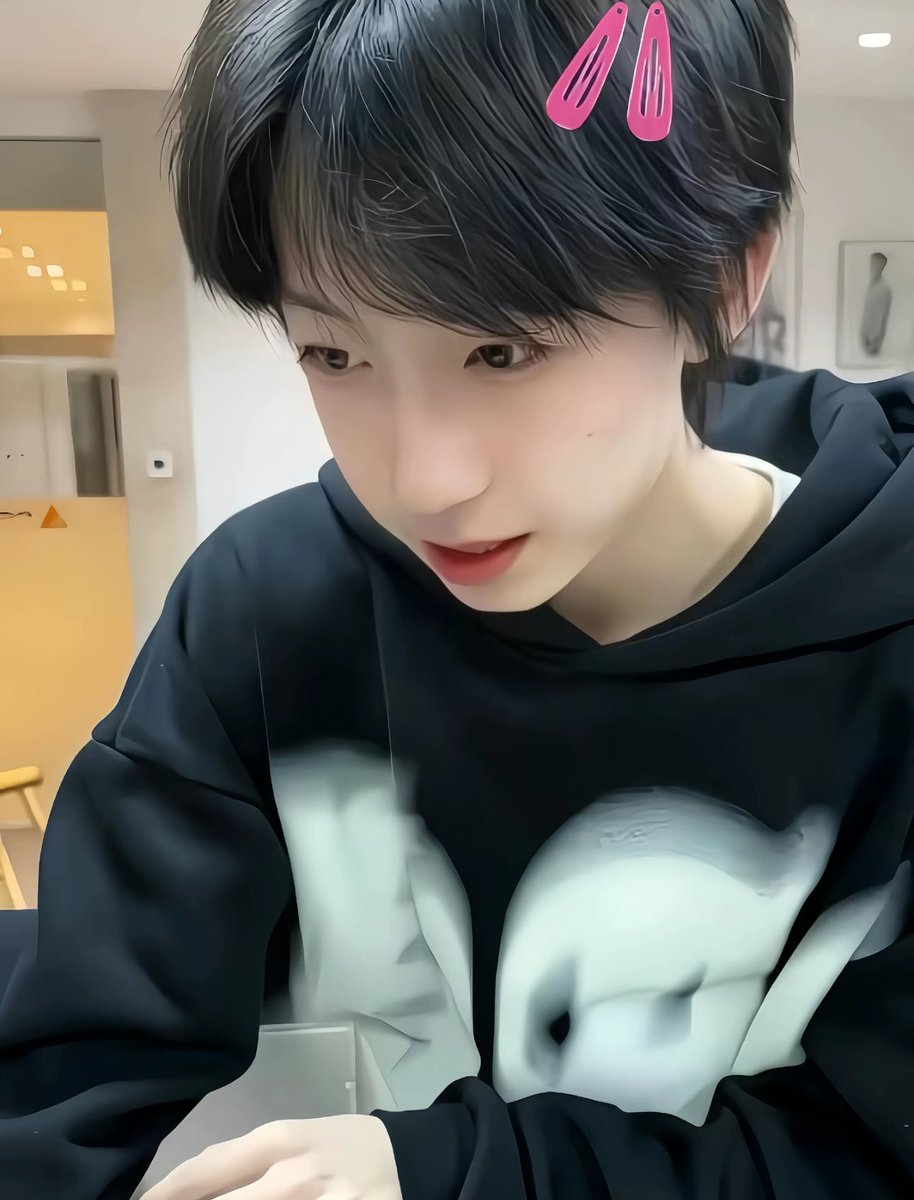 t哥，梦想笑了 tweet media