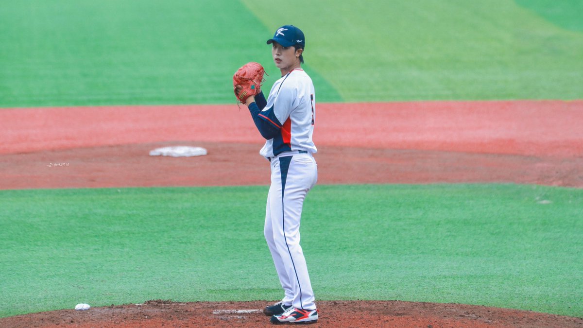 허니.. tweet media