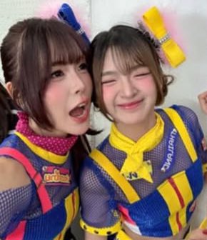 dearshida's tweet image. พี่อาหลีกับน้องแพรวตาขีด :333 น่ารักหนิ