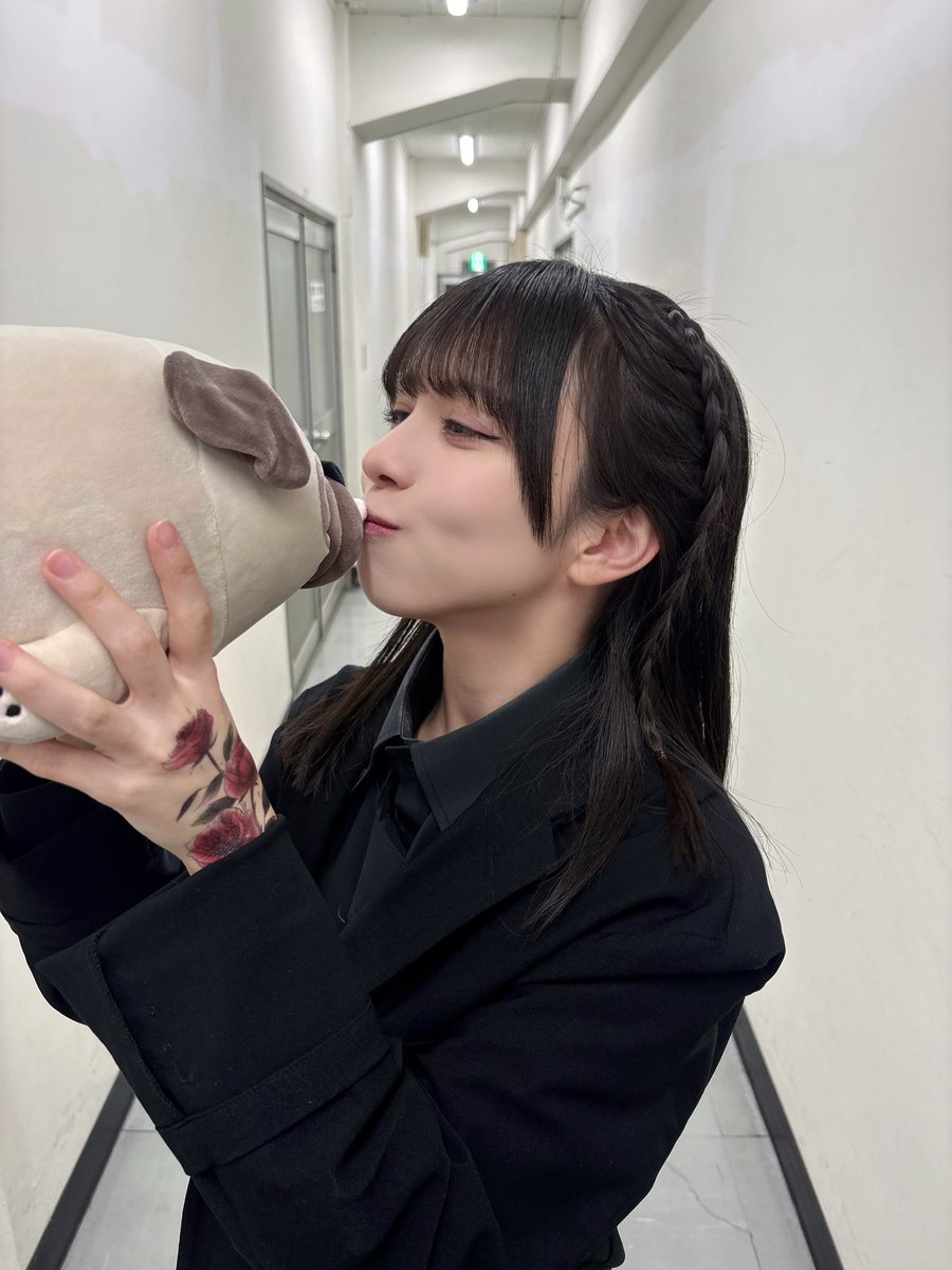 shiho_parepare's tweet photo. 偉い人へ

なぜ私を最弱設定にしたのか教えてください https://t.co/6mDqvZE4qO