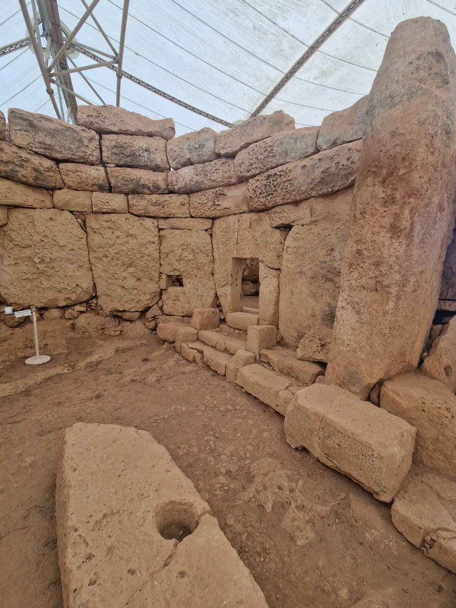 SkyDiaryScot's tweet image. #Layers of stone, Mnajdra megalithic temple, Malta. One of the oldest freestanding stone structures in the world -from between 3600 &amp;amp; 2500 BC
#PMJWEEKLYCHALLENGE