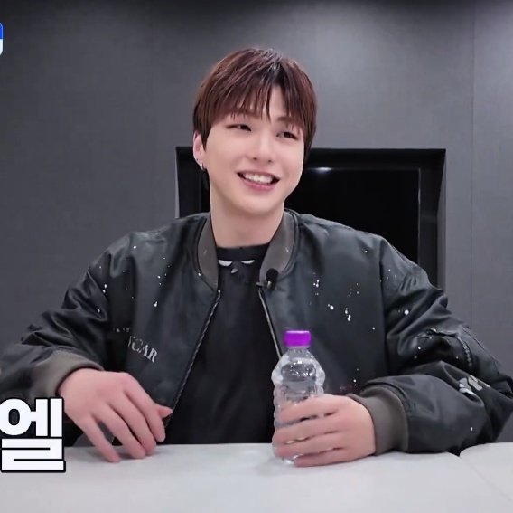 DanielK_Brasil's tweet photo. Kang Daniel... 😍
Ele é tão, mas tãoooooooo lindo!!!
Esse sorriso que derrete meu coração 🫠🫠 

#kangdaniel
#alwayswithdaniel https://t.co/5UsLBODZAG