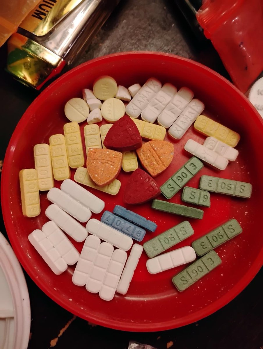 LSD and Trips ☄️ tweet media