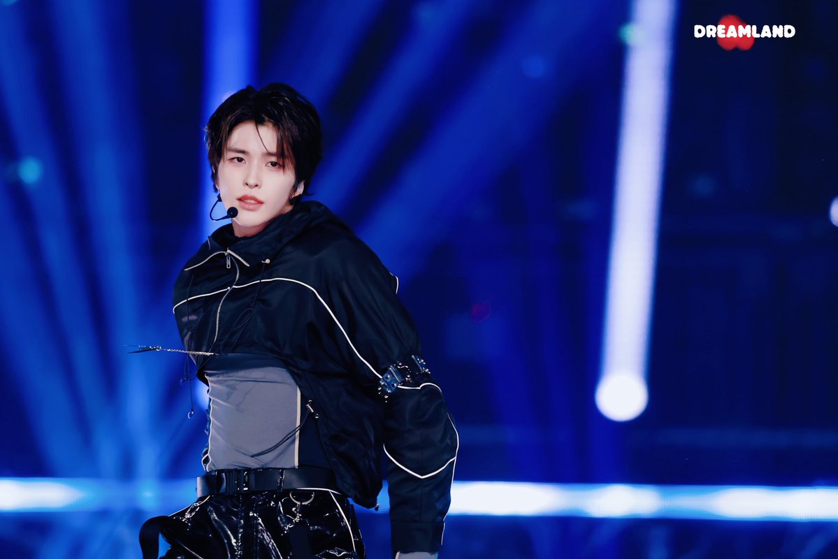 in_dreamland tweet media