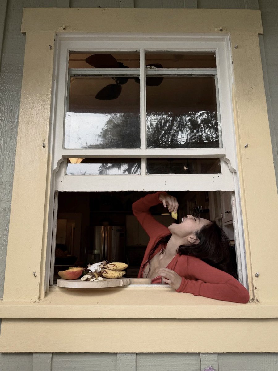 𝖤𝗋𝗂𝖺 𝖬𝗈𝗂𝗍𝖾𝗌𝗌𝗂𝖾𝗋. tweet media