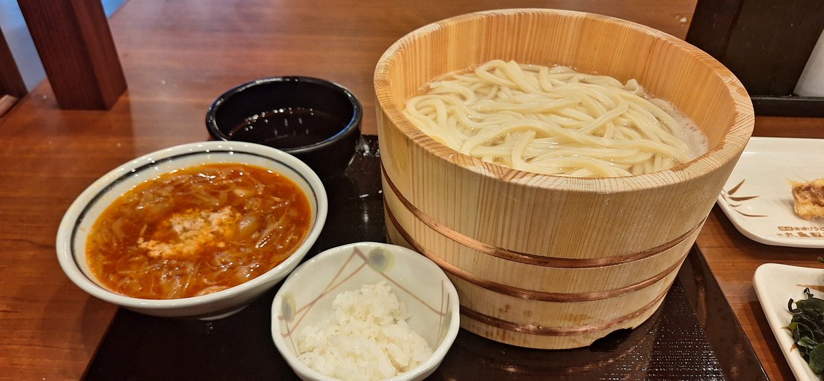 ぴょ~ん!\(・ε・ )/とうっ! tweet media