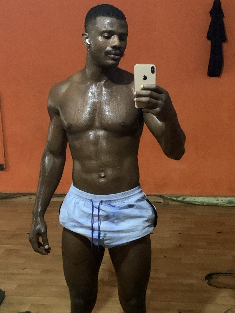 MrPrezident_otp's tweet photo. What you do in private shows in public

Reading shows in a conversation

Your diet shows in energy

Your discipline shows in confidence

Your focus shows in your results

You are what you cultivate when no one is watching

Prioritize your time &amp; focus on discipline/consistency. https://t.co/0LBULWnwQw