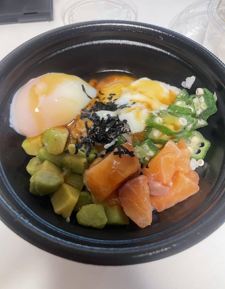 成海聖奈 tweet media