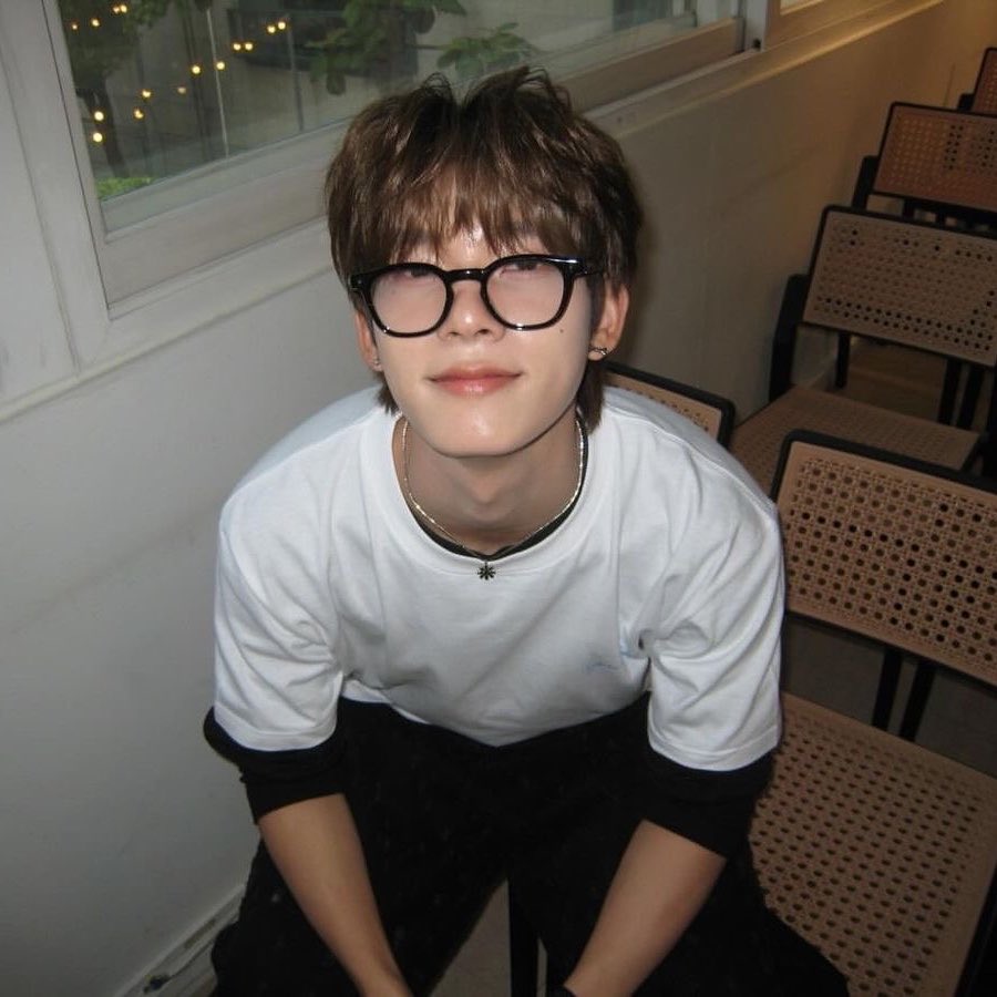 สารวัตร เสน อิอิ tweet media