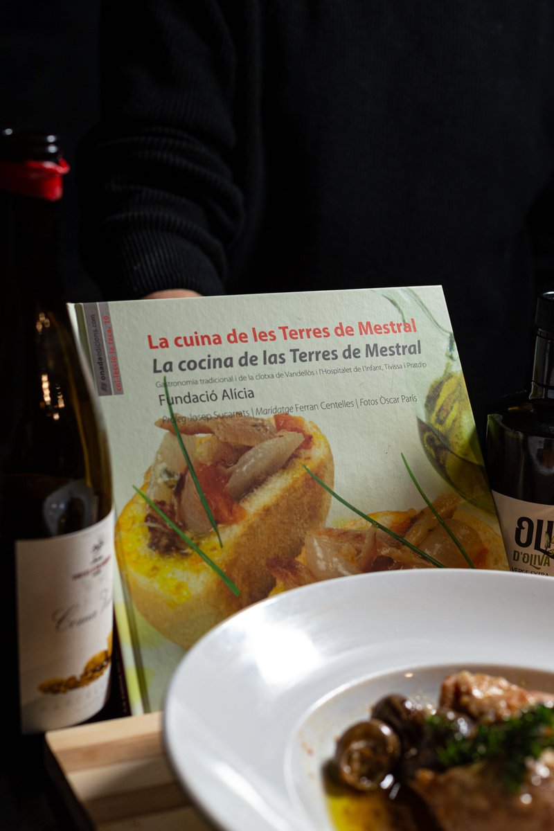 TerresdeMestral's tweet photo. Setmana Santa a les #TerresDeMestralTerresDeSabors? Aprofiteu per gaudir de la #gastronomia mentres descobriu l'#OutdoorPark de #mar i #muntanya 💙😍💚
Foto: #Atticlabvisuals
#ProducteLocal
#ProducteDeProximitat
#ProductedeQualitat
#ComerçLocal
#DelCampATaula
#Restauració https://t.co/tM1cOtRwea