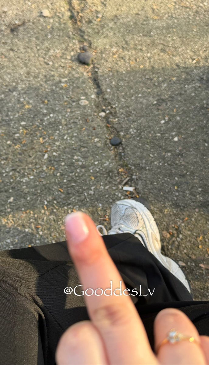 Geeleuve tweet media