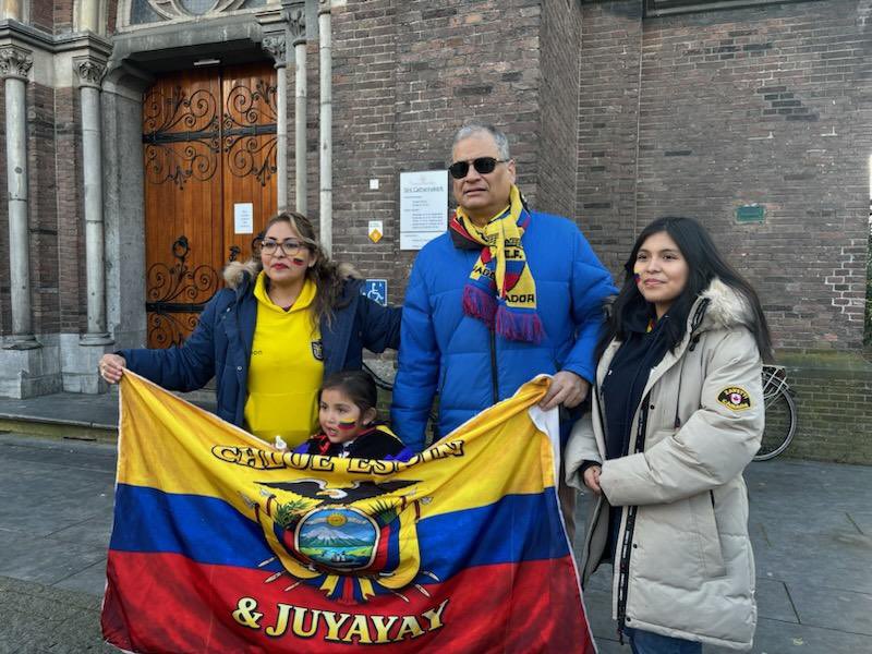 Rafael Correa tweet media