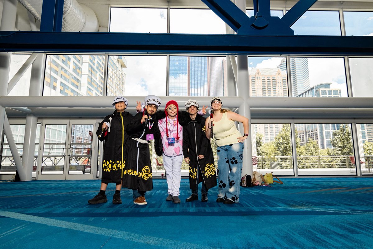 Now that I may be able to talk with some Japanese cosplayers, here are some Cosplay I've done!

Kefka - Final Fantasy VI
Magus - Chrono Trigger
Frank N. Furter - Rocky Horror (This character I've noticed is referenced in a lot of anime)
Corazon - One PIece