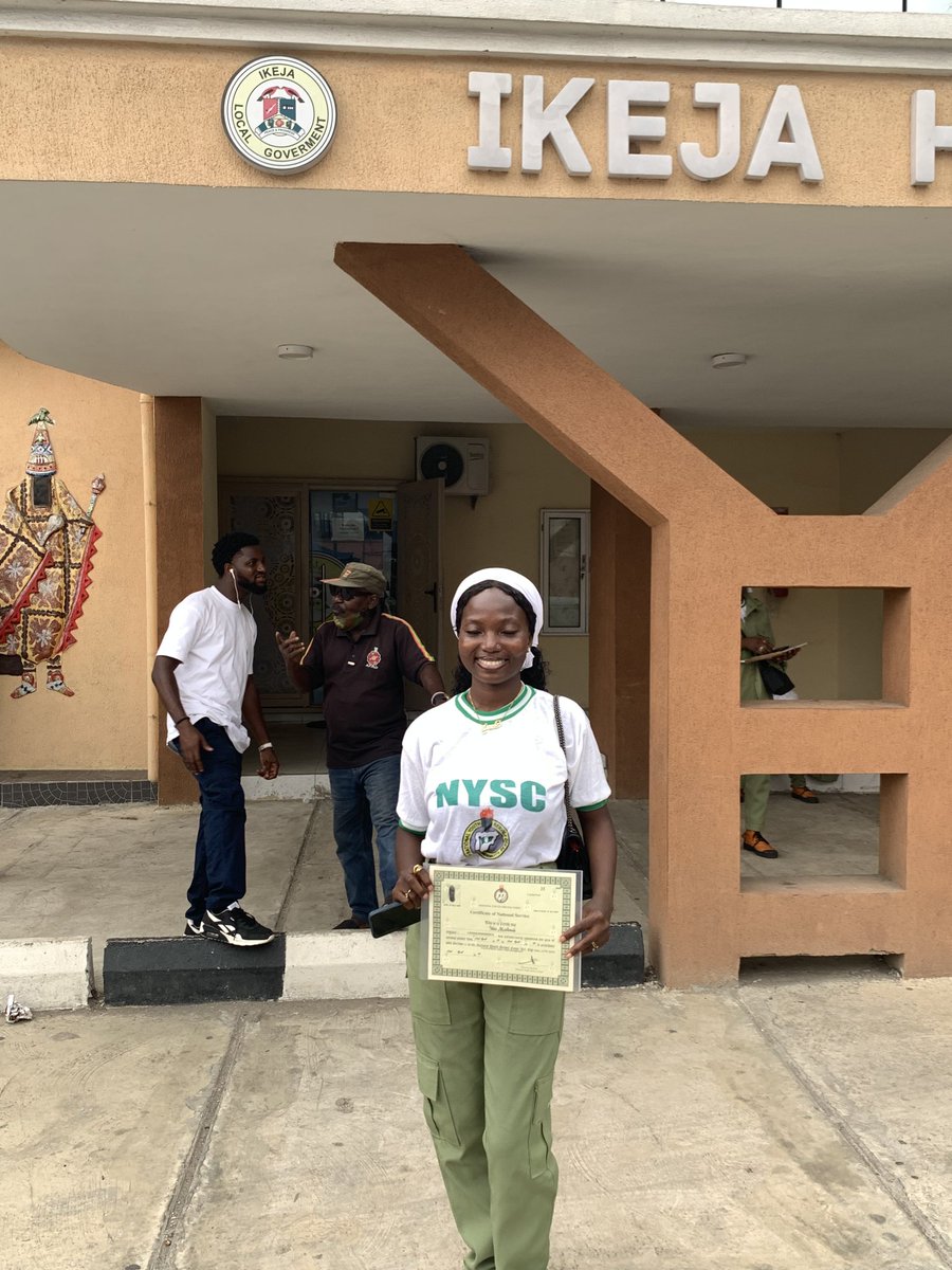 dharmiiee__'s tweet photo. Served 🥂 
 Nysc Done ✅ https://t.co/pSaeSGyKZD