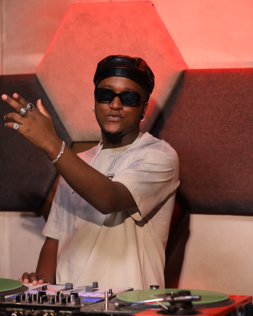 DJ MAGICTOUCHUG 🎛 tweet media