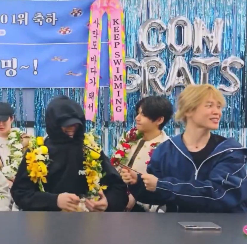 𝐓𝐡𝐯’𝐬 𝐛𝐚𝐛𝐲 ˚˖𓍢ִ໋ 🍓 tweet media