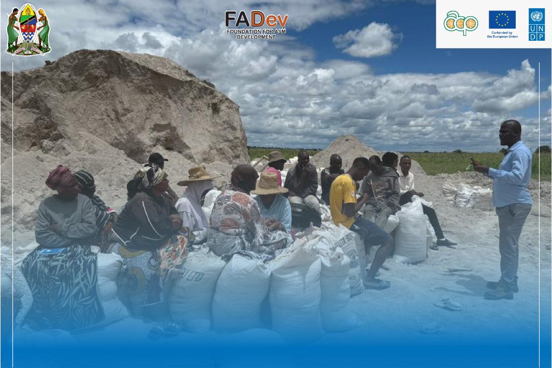 fadevtz's tweet photo. @fadev_tanzania in collaboration with @undptz has conducted training on Basic Geological Mapping and Safe and Efficient Pit Design in Singida. The training was facilitated by experts from the Regional Mining Office (RMO), equipping artisanal and small-scale miners with skills https://t.co/grotfirat3