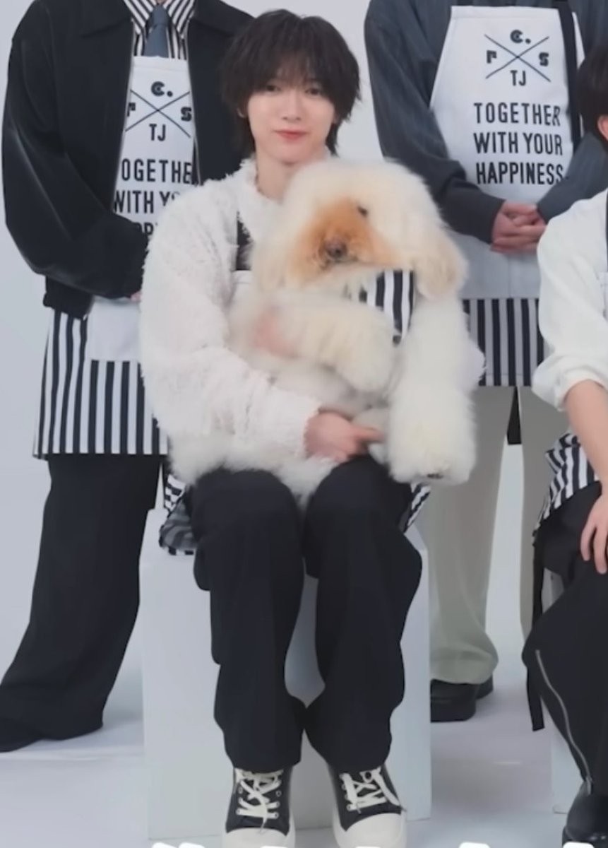 まつだ tweet media