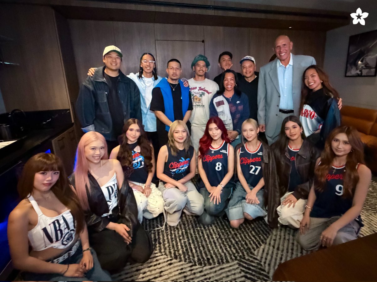 bloom_weverse's tweet image. 🌟 #BINI 04012026
Sweet as honey, what an experience! 🏀 Thank you so much to NBA, NBA Philippines, LA Clippers, and the #FilipinoHeritage2026 organizers for making this possible. It meant a lot to celebrate with such an amazing #ClipperNation!💙❤️

Maraming salamat to the