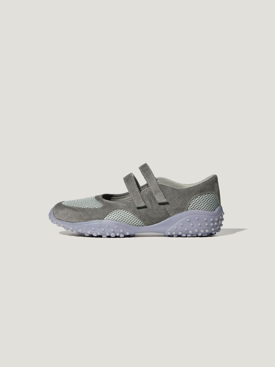 ifauchy's tweet image. Guys ada yg mau titip sekalian?
GU x Rokh sneakers
💰495,000
Eta Indo 10 April yaaa

#wts #jastip #jastipjepang #handcarryjepang #handcarry #jastipjapan