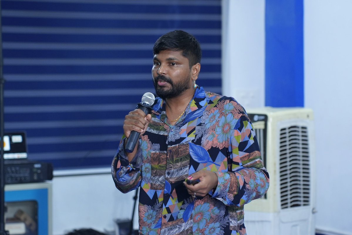 Gurusaravanan | குருசரவணன் (He/They) tweet media