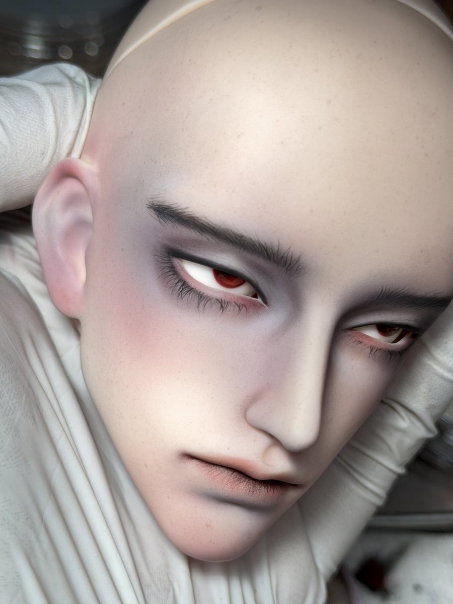 데비 Debby tweet media