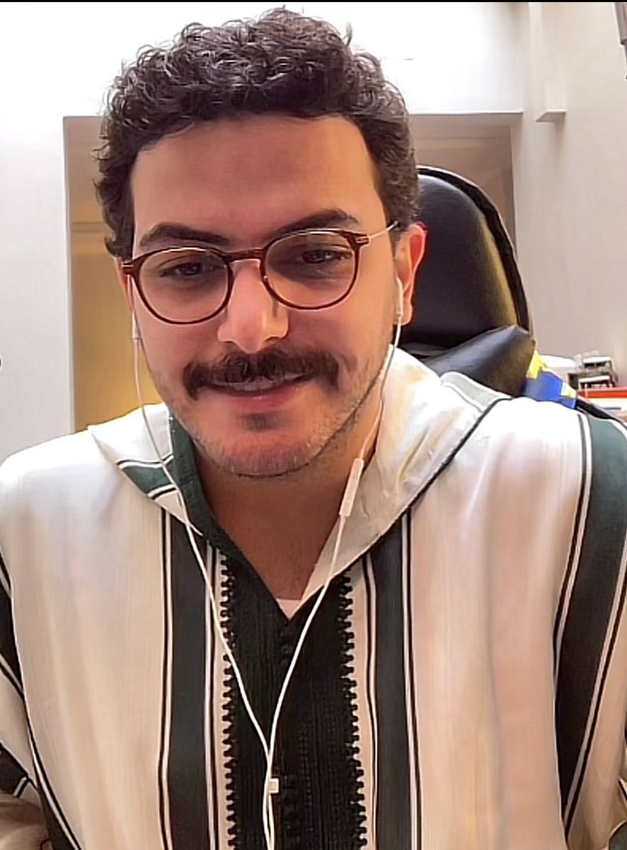 فَـجر tweet media