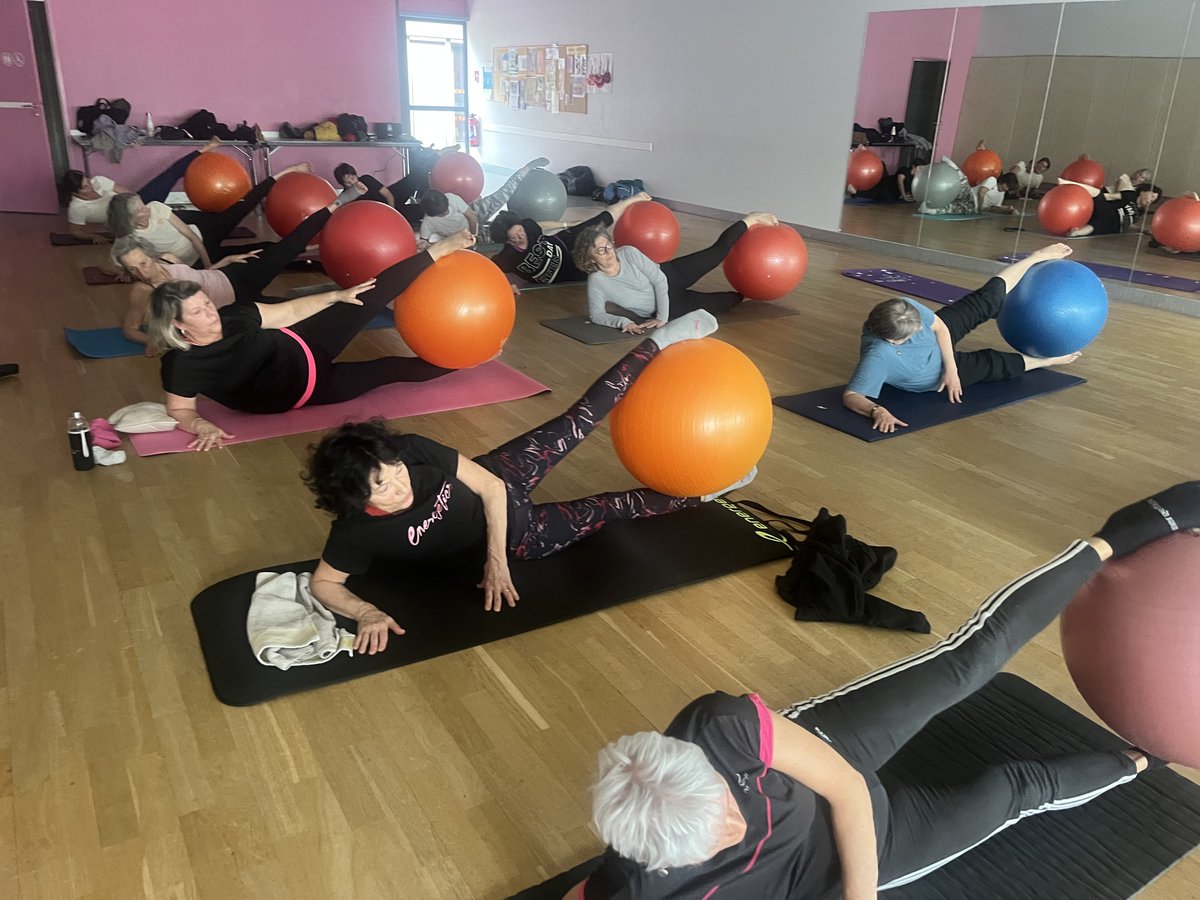 codepgv24's tweet photo. 🔵⚪️Vie des clubs GV du 24⚪️🔵
Avril 2026

▶ VITAL TONIC 
Pilates - Stretching 
Pour plus de renseignements, ça se passe ici 👇
https://t.co/JGlZjuOE1U https://t.co/hskJwnAUDG