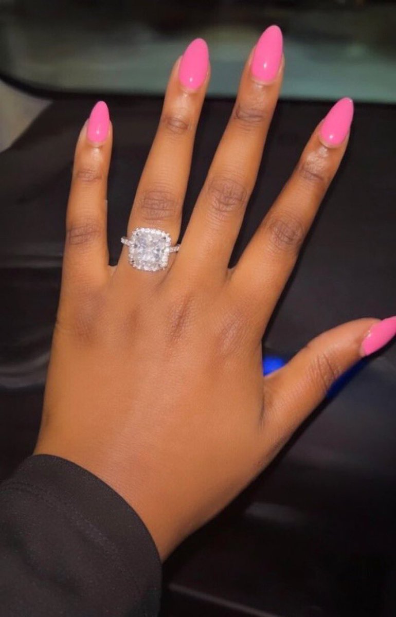 Victoria A tweet media