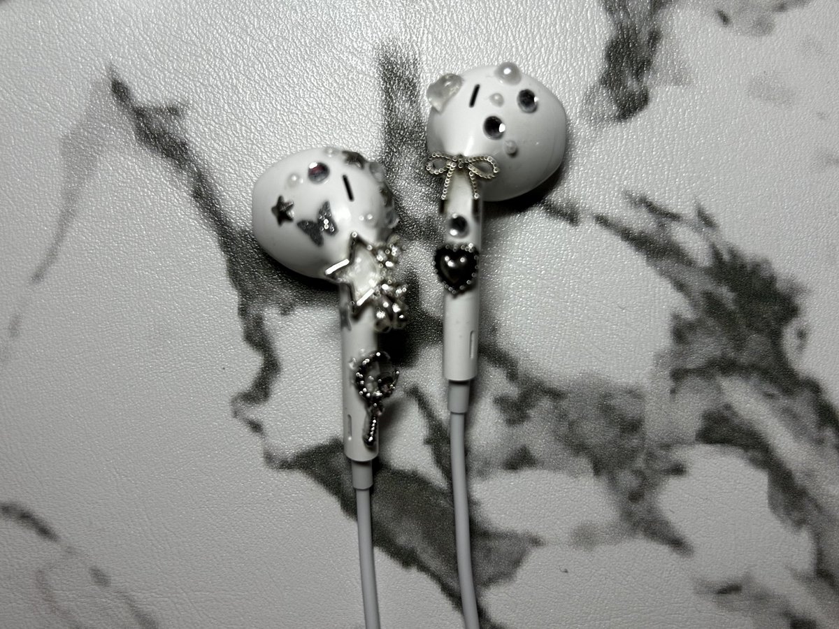 ぽつこ tweet media