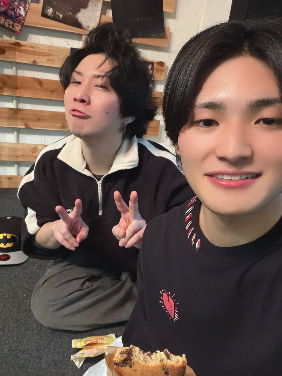 岡 竣太 tweet media