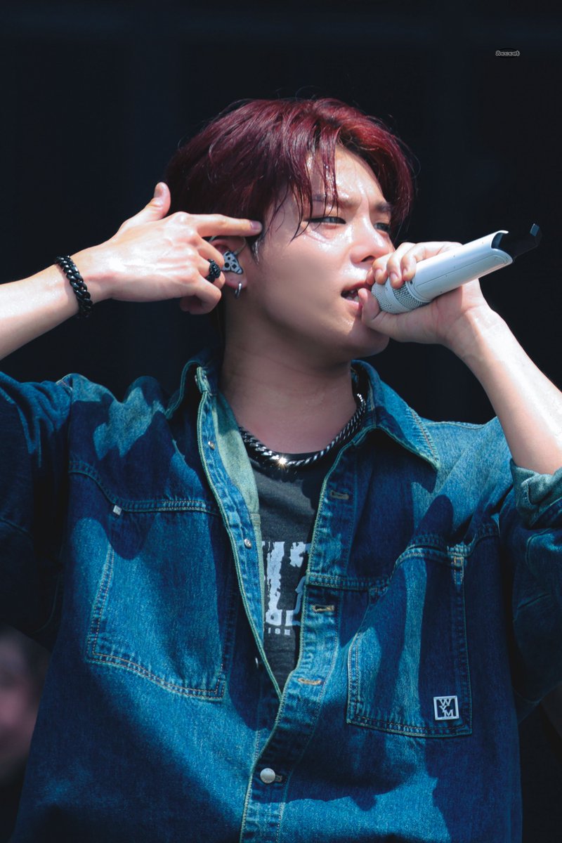 𝗮𝗰𝗲𝗰𝗮𝘁 tweet media