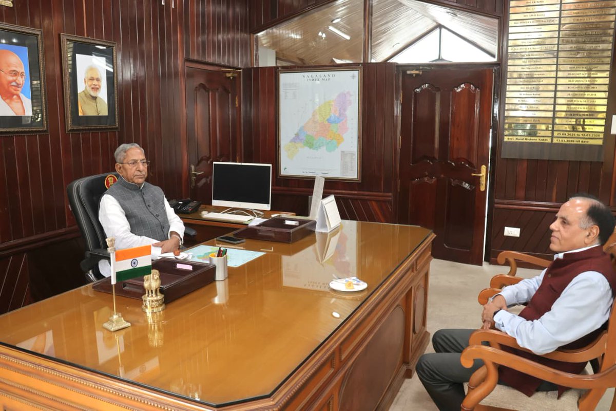 nkishoreyadav's tweet photo. लेफ्टिनेंट जनरल Amarjeet Singh Bedi (सेवानिवृत्त), Chairman, Ceasefire Monitoring Group (CFMG), ने आज लोक भवन, कोहिमा में मुझसे शिष्टाचार भेंट की।

इस अवसर पर राज्य की सुरक्षा व्यवस्था एवं शांति प्रक्रिया से जुड़े विभिन्न महत्वपूर्ण विषयों पर सार्थक चर्चा हुई।

#CFMG
#Nagaland
#Kohima