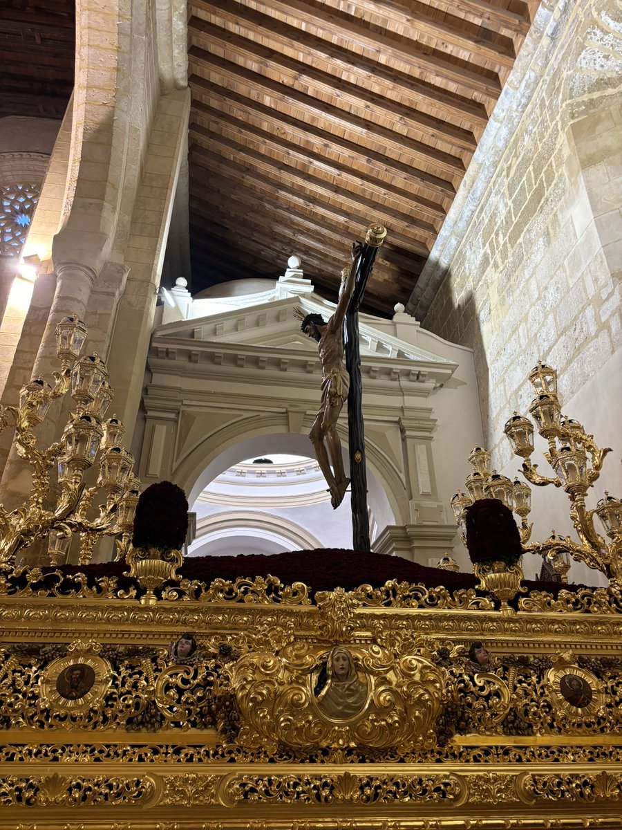 misericordia_co's tweet photo. Es MIÉRCOLES SANTO https://t.co/6IYjL3JPQ9