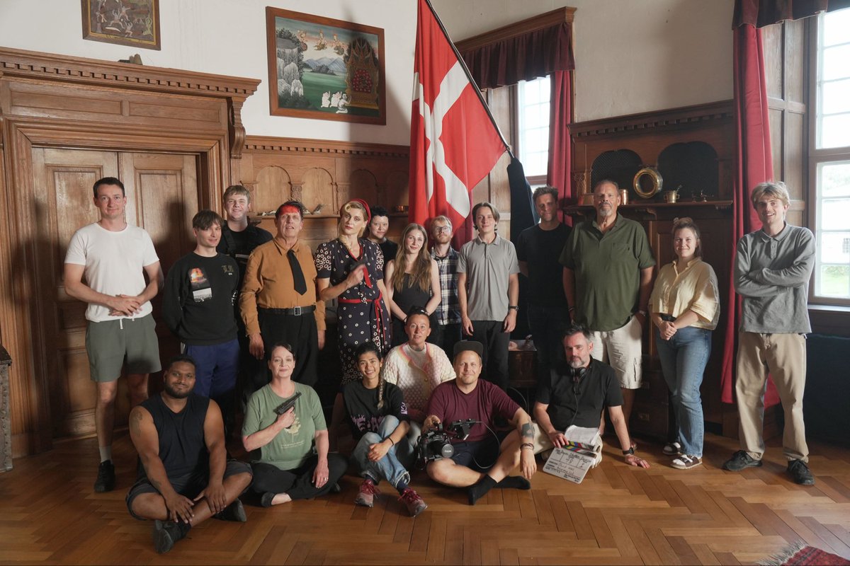 deception1943's tweet photo. Creative minds.
Kind hearts.
Flexible spirits.
Friendly energy.

Filmmaking behind the dance! 

Stories are made by people &amp; we are grateful for every one of them 🙌

Roll on the next filming 🥰

#film #ww2 #wwii #warfilm #danmark #denmark #occupation #bts #supportindiefilm ❤️ https://t.co/j4Z8wAspHI