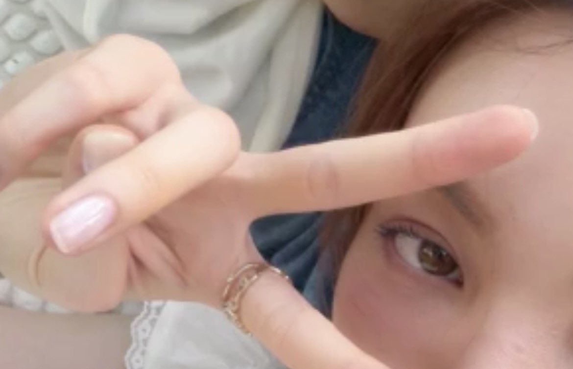 sky • céu | not thai, not me itzyyyyyyy tweet media