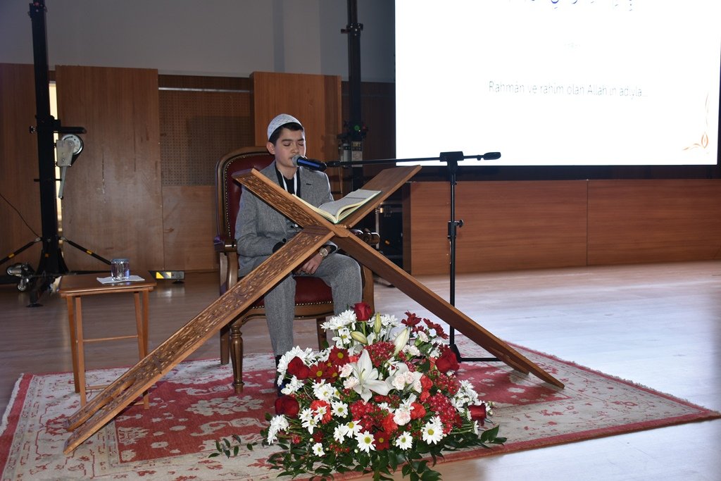 HamidiyeImam's tweet photo. Genç Sada Kuran-ı Kerimi Güzel Okuma Yarışması Bölge Finalinde okulumuz öğrencisi Muhammet Mustafa Sardoğu 1. olmuştur. Bu sene 5.'si düzenlenen Bölge Finali Karaman'da gerçekleştirildi.Öğretmenimiz İbrahim Aydın 'ı ve öğrencimiz Muhammet Mustafa Sardoğu'yu tebrik ederiz. https://t.co/j0I4km5T4K