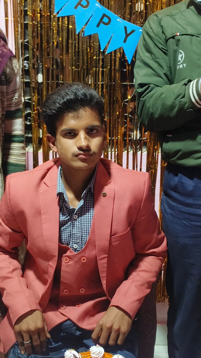 RAJFLOWER35's tweet image. यह बच्चा अयोध्या जनपद का रहने वाला है पुलिस के सूचना द्वारा जानकारी मिली है है उन्नाव (उत्तर प्रदेश)रेलवे स्टेशन पर लड़का है कृपया रेलवे से अनुरोध है कि विकलांग बच्चे की खोज करने की कृपा करें है संपर्क सूत्र 9335787209
#railway 
#railwaypoliceforce
#RailwayHelp
#uppolice