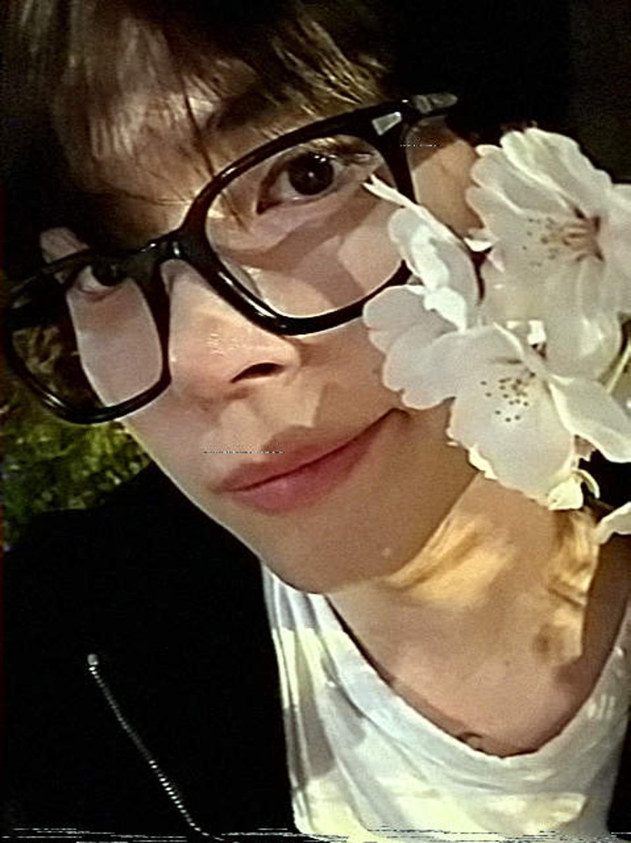 띵이,, tweet media