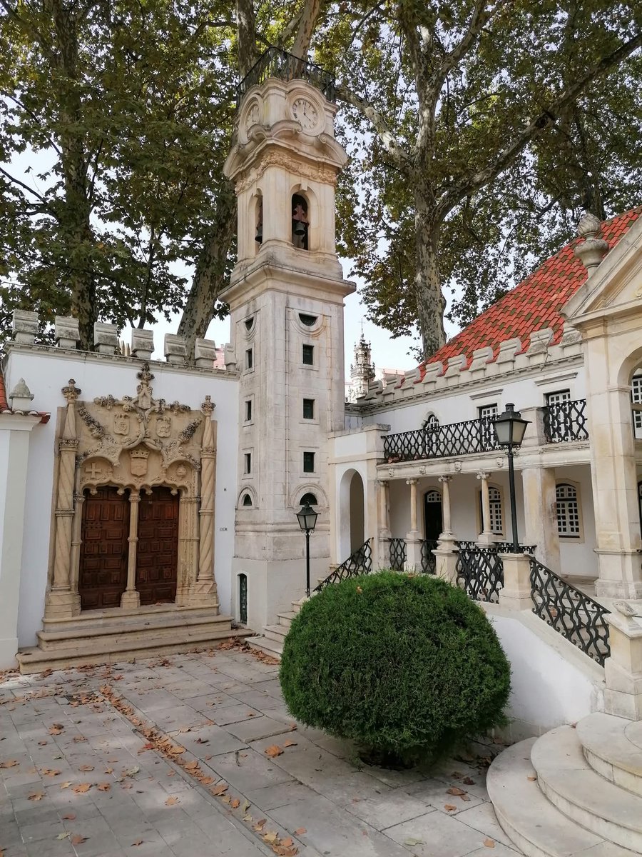 skymanuelima's tweet image. No Portugal dos Pequenitos podemos encontrar uma "área monumental", espaço ilustrativo dos monumentos mais representativos, de norte a sul do país. Coimbra. #Portugal_dos_Pequenitos #Coimbra #monumentos #minuaturas #travelphotography #viagens #FotógrafoAmador #visitPortugal