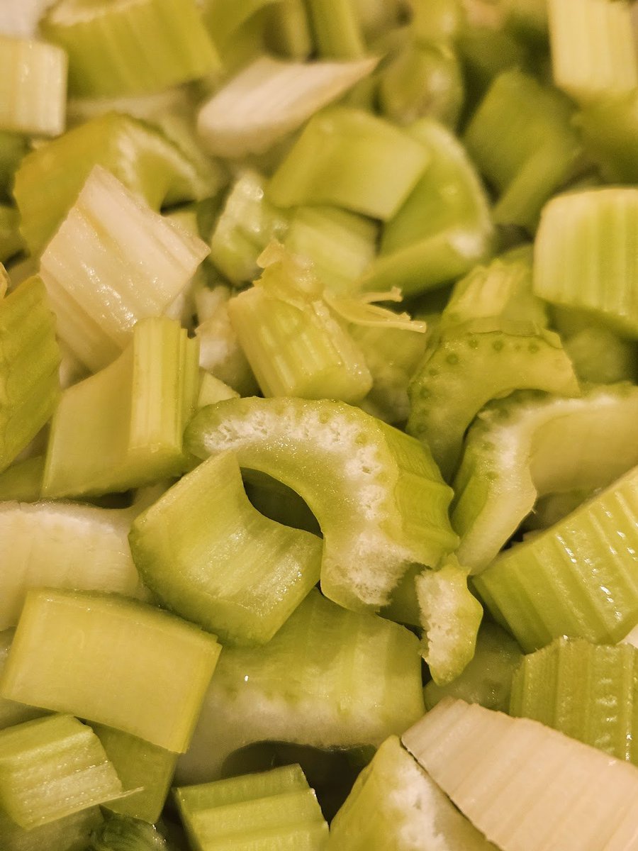 Or Leigh tweet media