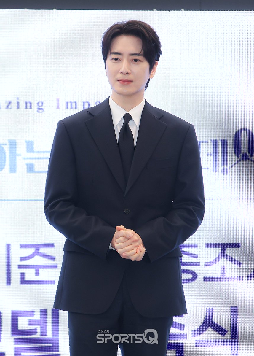 [#포토Q] 260401 ‘이준혁’ 경제총조사 홍보모델 위촉식

📌sportsq.co.kr/news/articleVi…

#이준혁 #Leejunhyuk