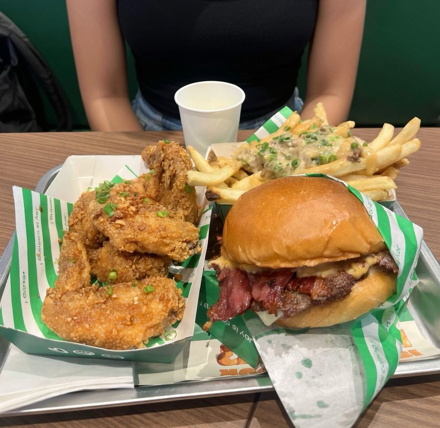 Fendi #RobohKuilHaram tweet media