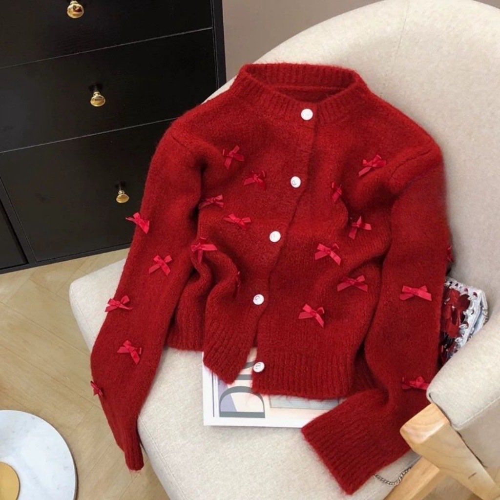 ap77551178's tweet photo. Cardigan pita https://t.co/eg2tQkuHvj https://t.co/KmJB2hLwZm