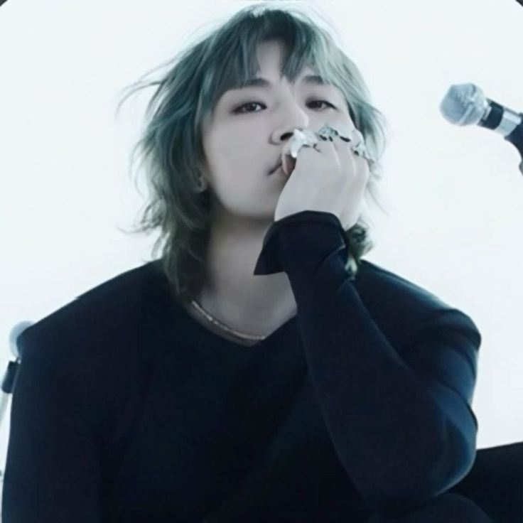 oliver in another dimension ˚. ᵎᵎ tweet media