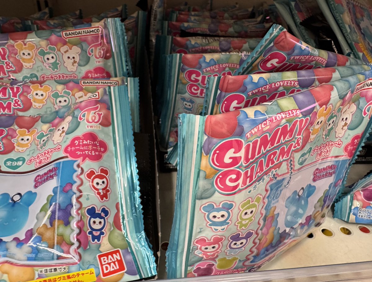 rrromi 🏰 tweet media