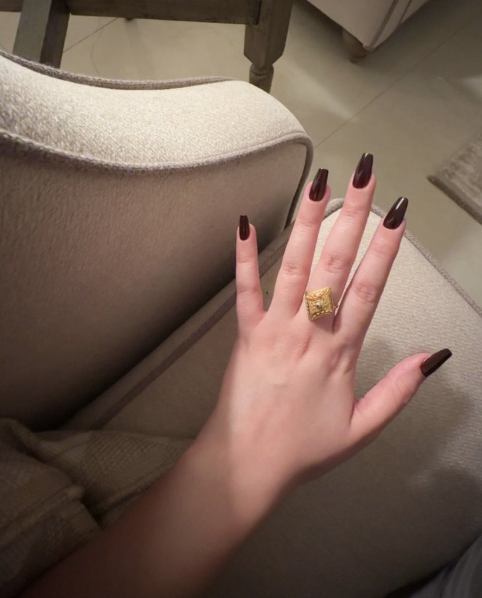 معضالة tweet media