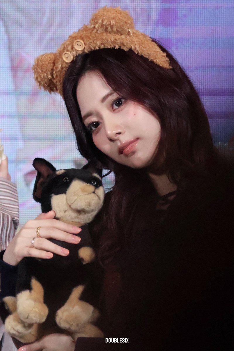 DoubleSix0621's tweet photo. 251115

#AprilFoolsDay #HappyAprilFoolsDay
#쯔위 #TZUYU #子瑜 #ツウィ 
#TWICE #트와이스 https://t.co/rDDVISmDt0