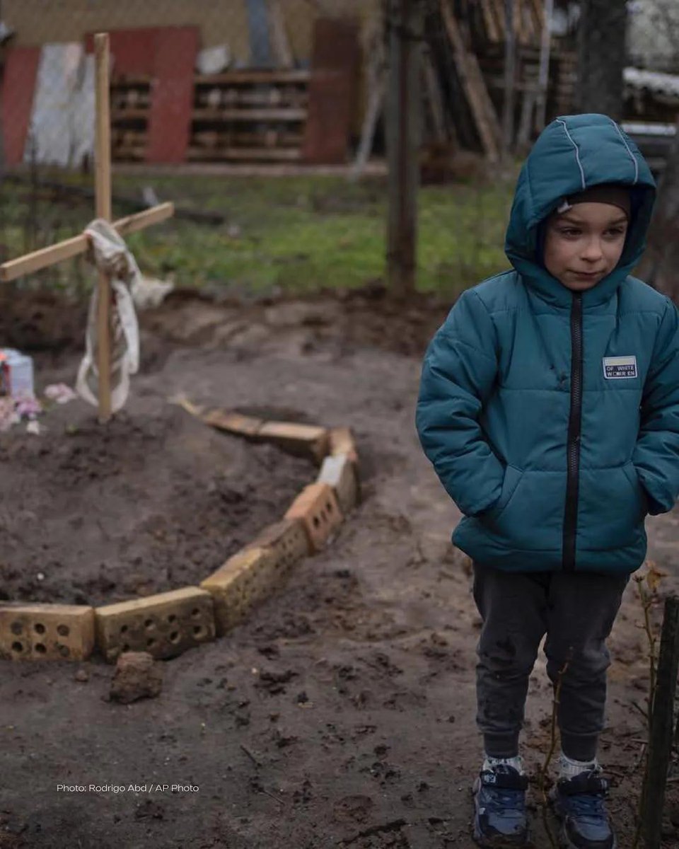 I know many of you will remember this photo from the spring of 2022.

This is Vlad, then 6. His mom Maryna was killed by Russians in Bucha on March 27, 2022. She was 33 years old. In 2014, Maryna fled from Russia as she lived in Luhansk region.

Maryna was buried by their home in